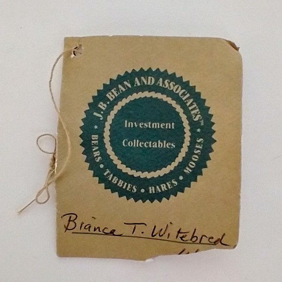 Boyds Bear Bianca T Witebred Red Plaid Pajamas and Stocking Cap 8" Plush Bear - Picture 6 of 8